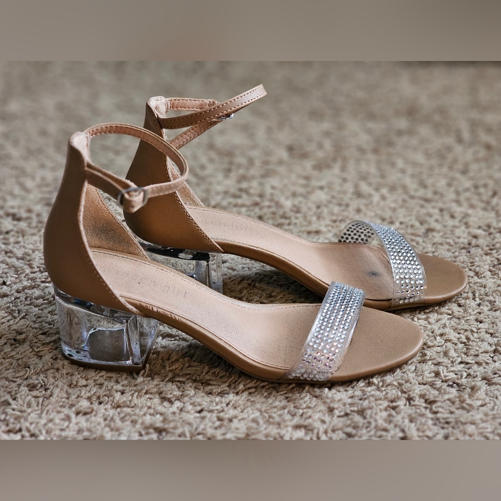 Madden Girl size 7 block heel 2" heels tan and clear color